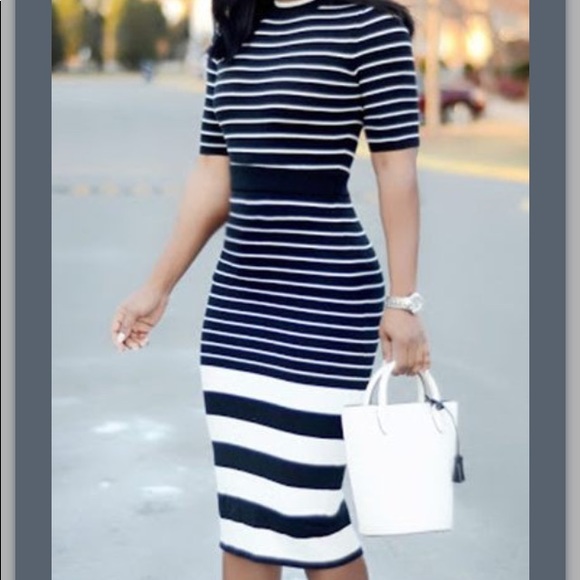 SMALL SOLD OUT Lovely Body Con Dress - Picture 2 of 3